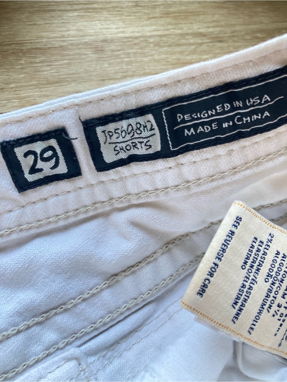 Miss Me White Denim Shorts Size 29 Embroidered Rhinestone Stretch Frayed Hem - Picture 6 of 11